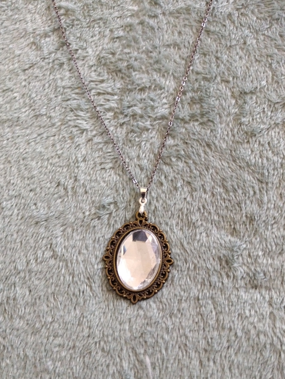3/$15   Vintage-Style Oval Faux Crystal Pendant Necklace